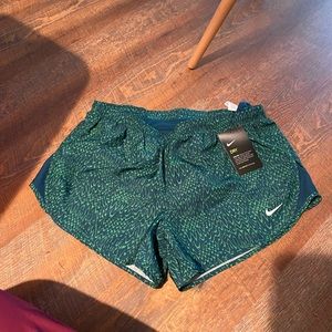 New Nike ladies Medium Drifit Shorts